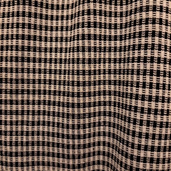 Maurices houndstooth black and white sleeveless top with shoulder ties, size XXL - Picture 8 of 9